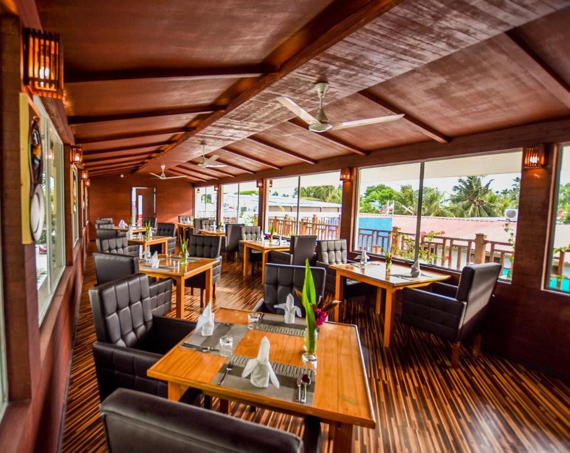 Equatorial Divers Lodge 阿杜环礁 外观 照片