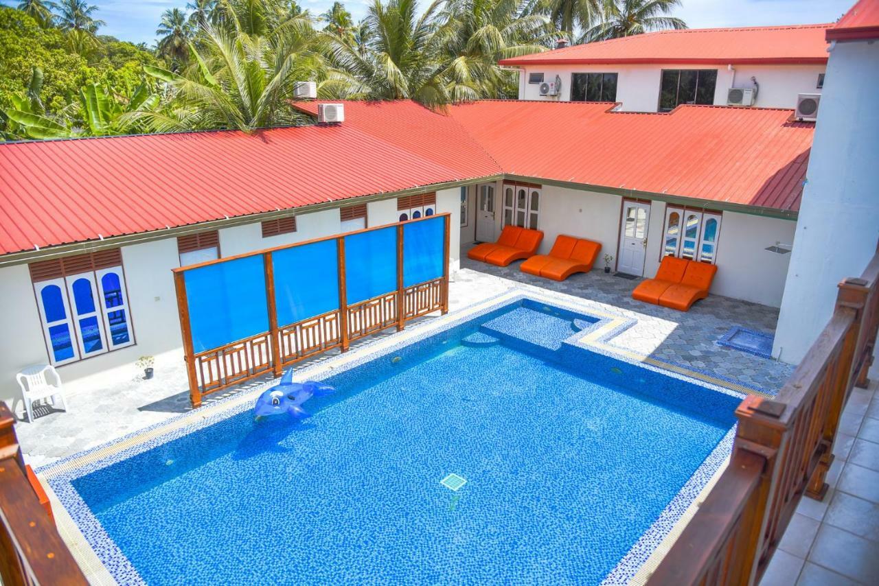 Equatorial Divers Lodge 阿杜环礁 外观 照片