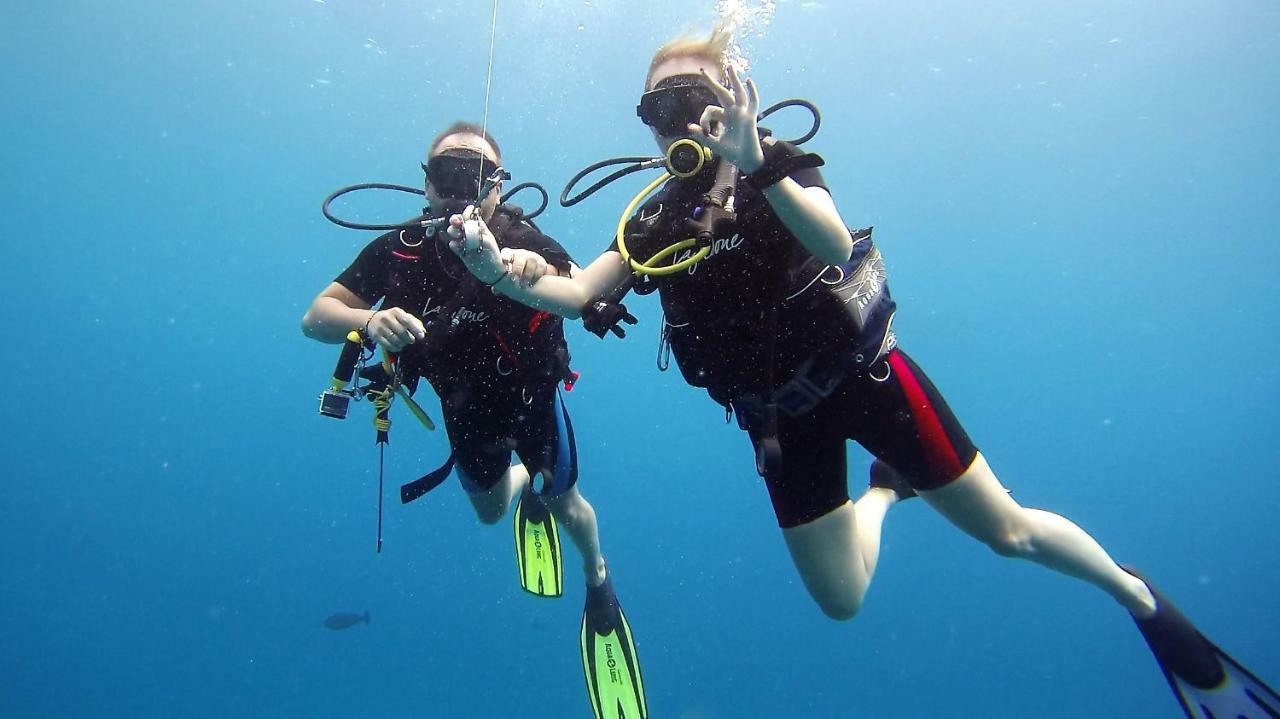 Equatorial Divers Lodge 阿杜环礁 外观 照片